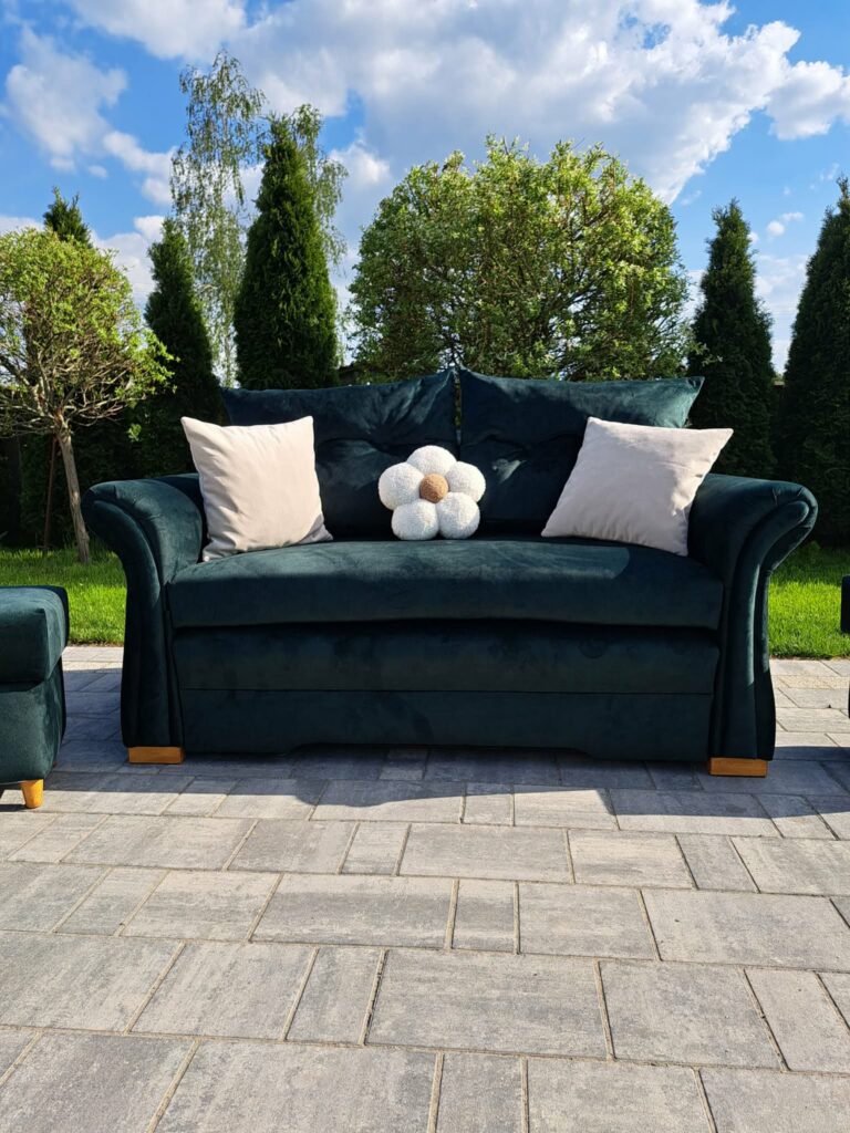 Sofa dwuosobowa po renowacji